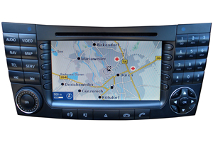 Mercedes E - Displayfehler/Lesefehler Comand Navigationssystem
